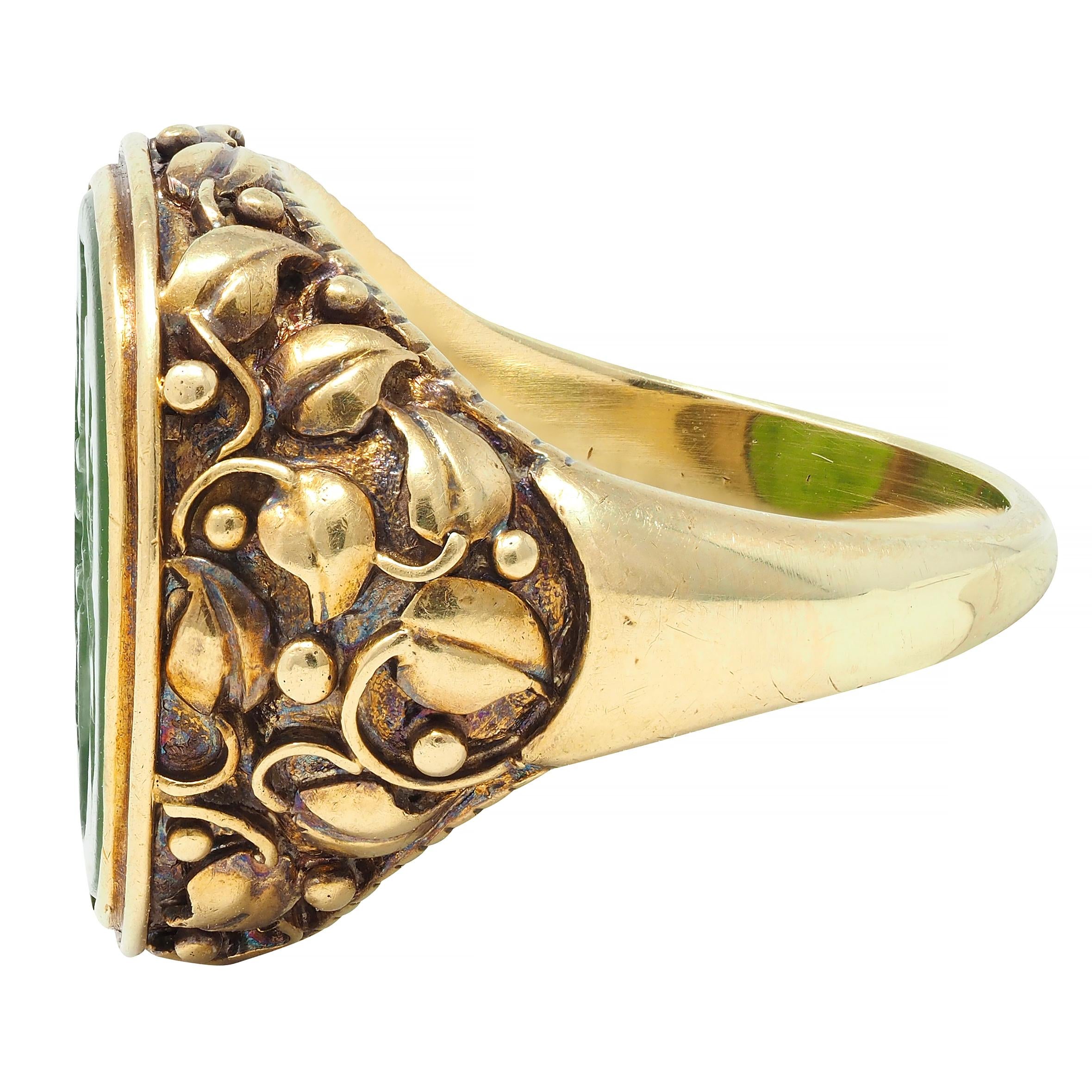 Victorian Nephrite Jade 14 Karat Yellow Gold Heraldry Intaglio Ivy Signet Ring