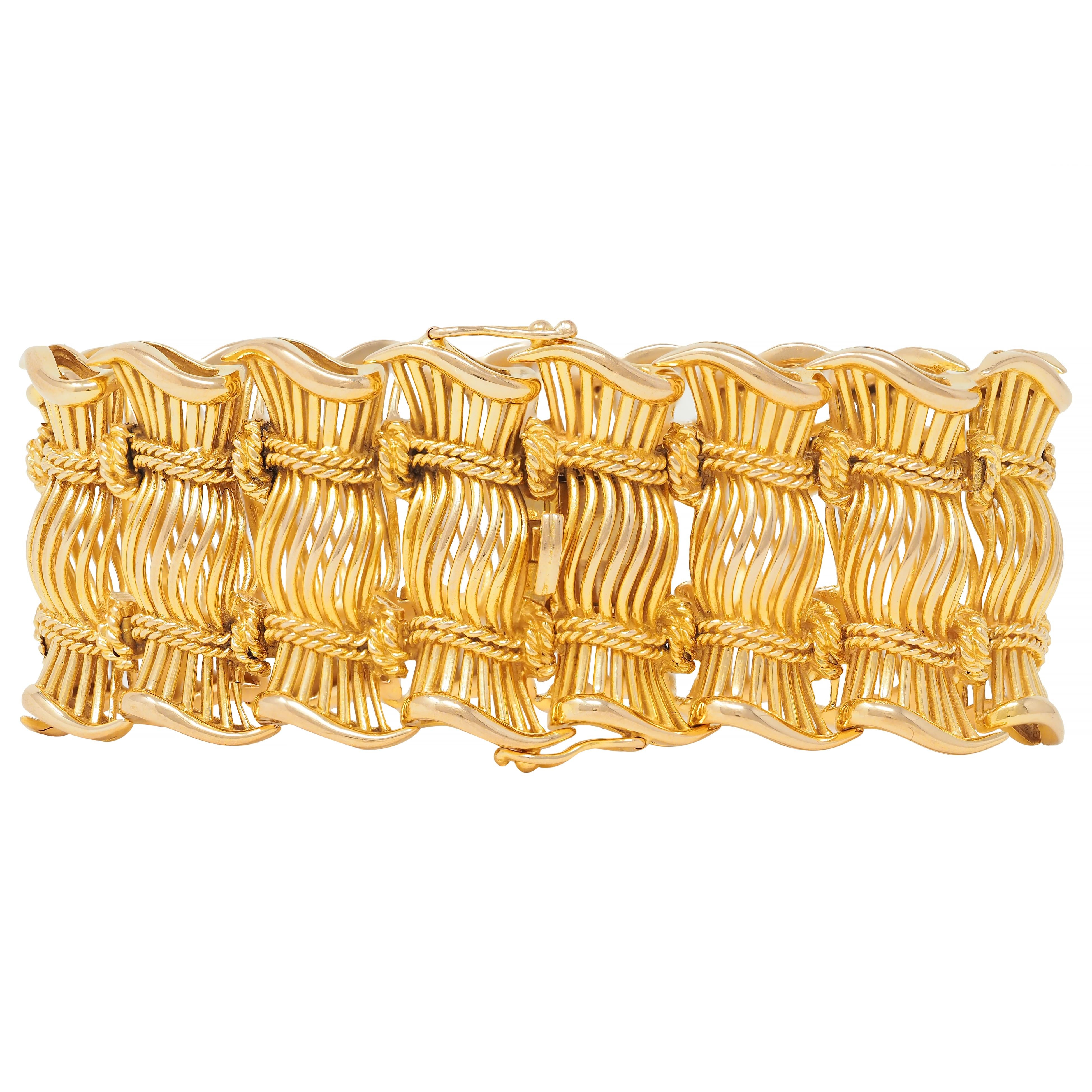 French 1950's 18 Karat Yellow Gold Vintage Twisted Rope Fanning Link Bracelet