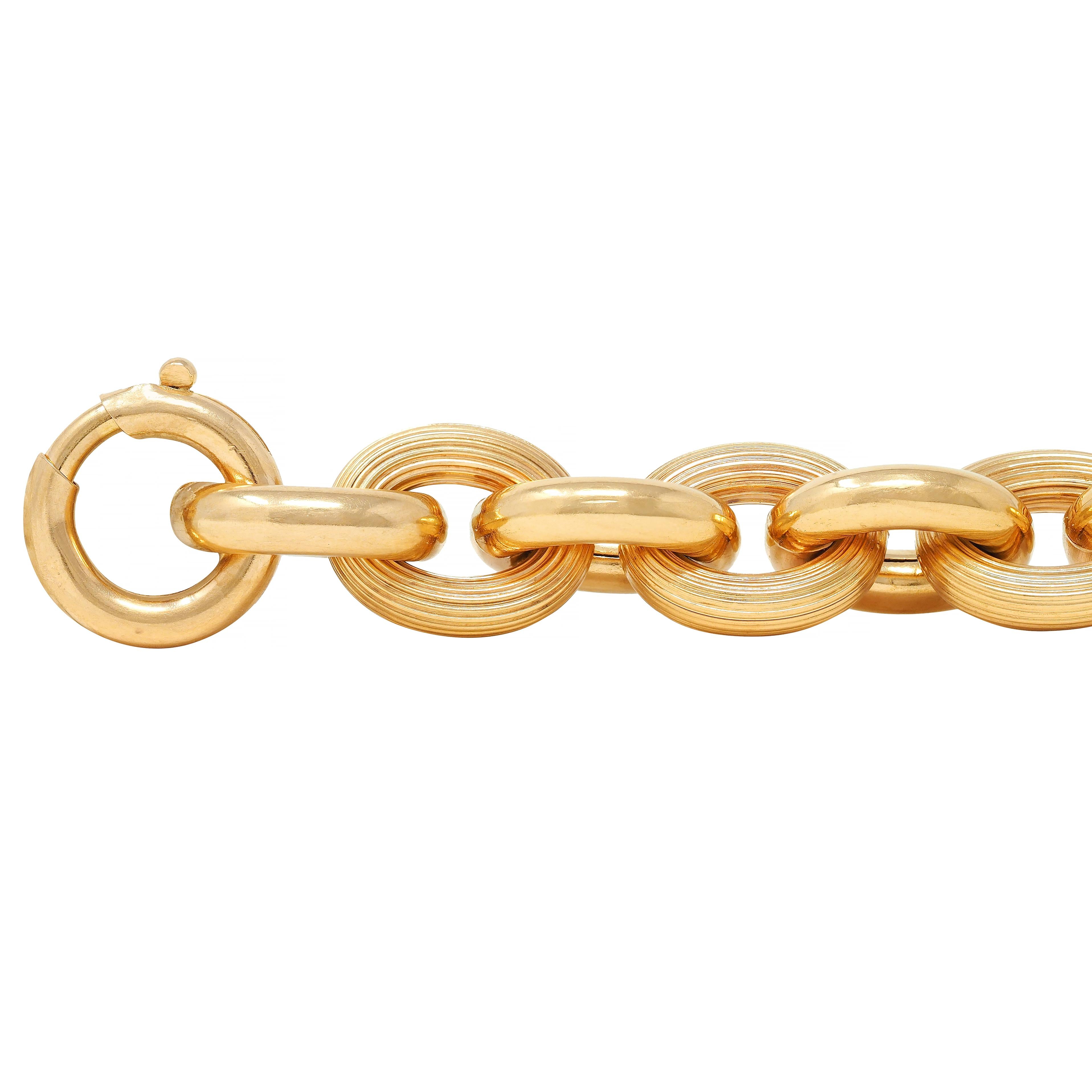 1970's 18 Karat Yellow Gold Vintage Puffy Cable Link Chain Bracelet