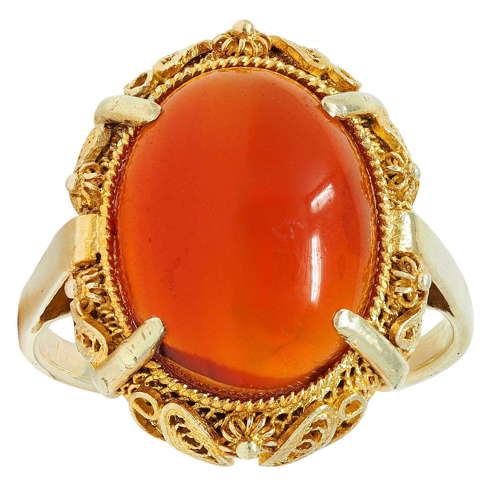 1940s Carnelian 14 Karat Yellow Gold Vintage Cabochon Filigree Ring