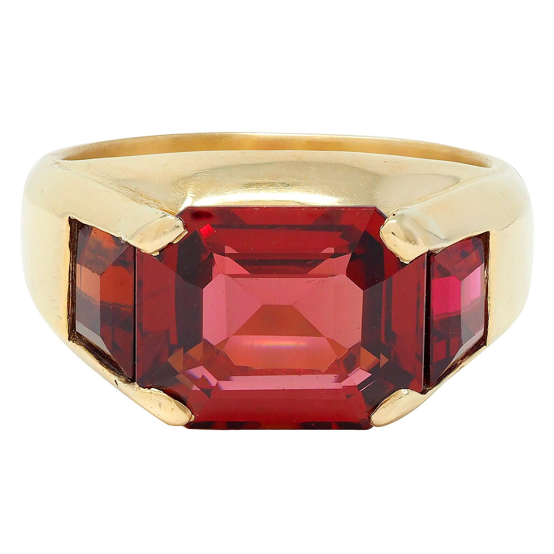 Bulgari 1970 Red Spinel 18K Yellow Gold Vintage Three Stone Unisex Signet Ring