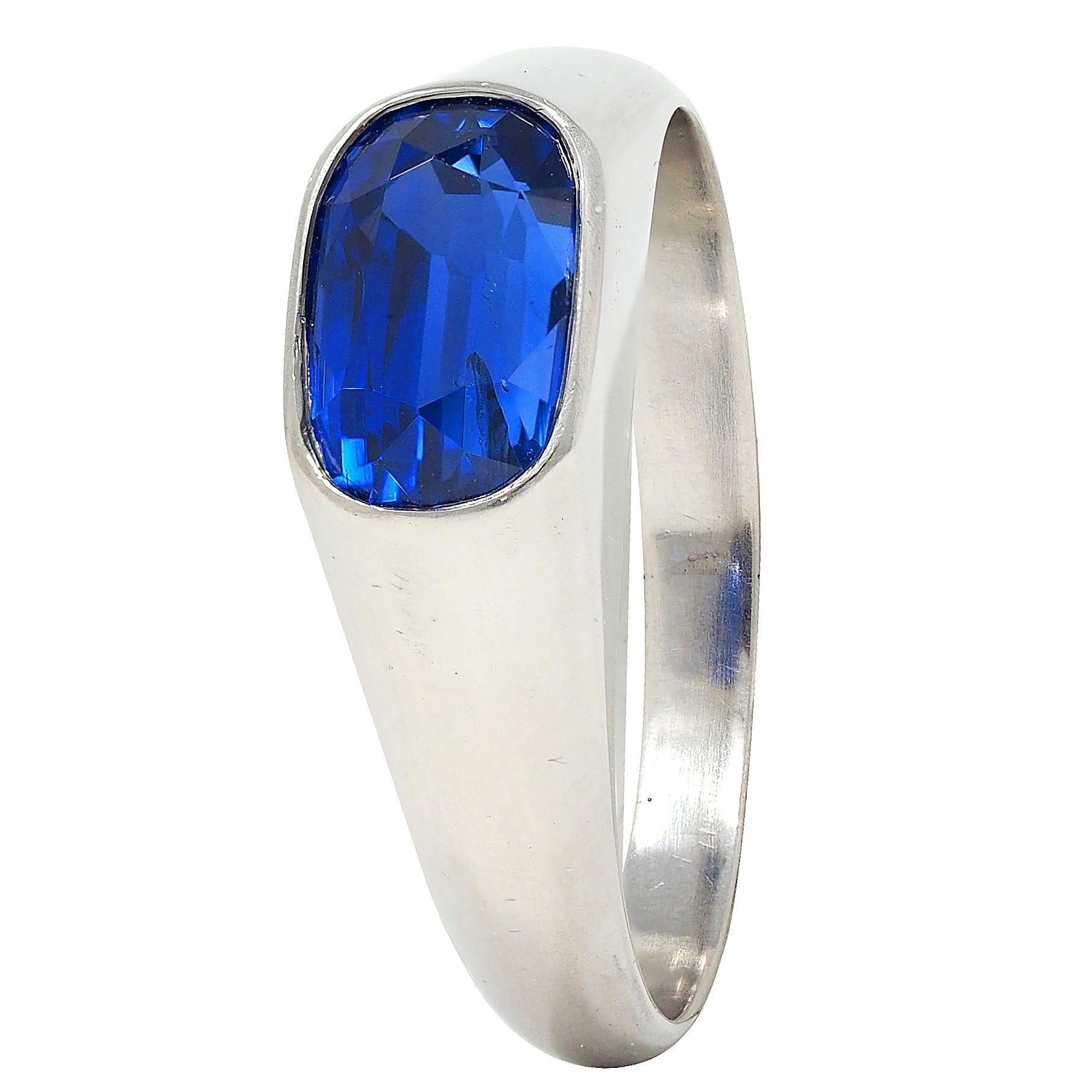 Vintage 4.12 CTW No Heat Ceylon Sapphire Platinum Flush Unisex Signet Ring