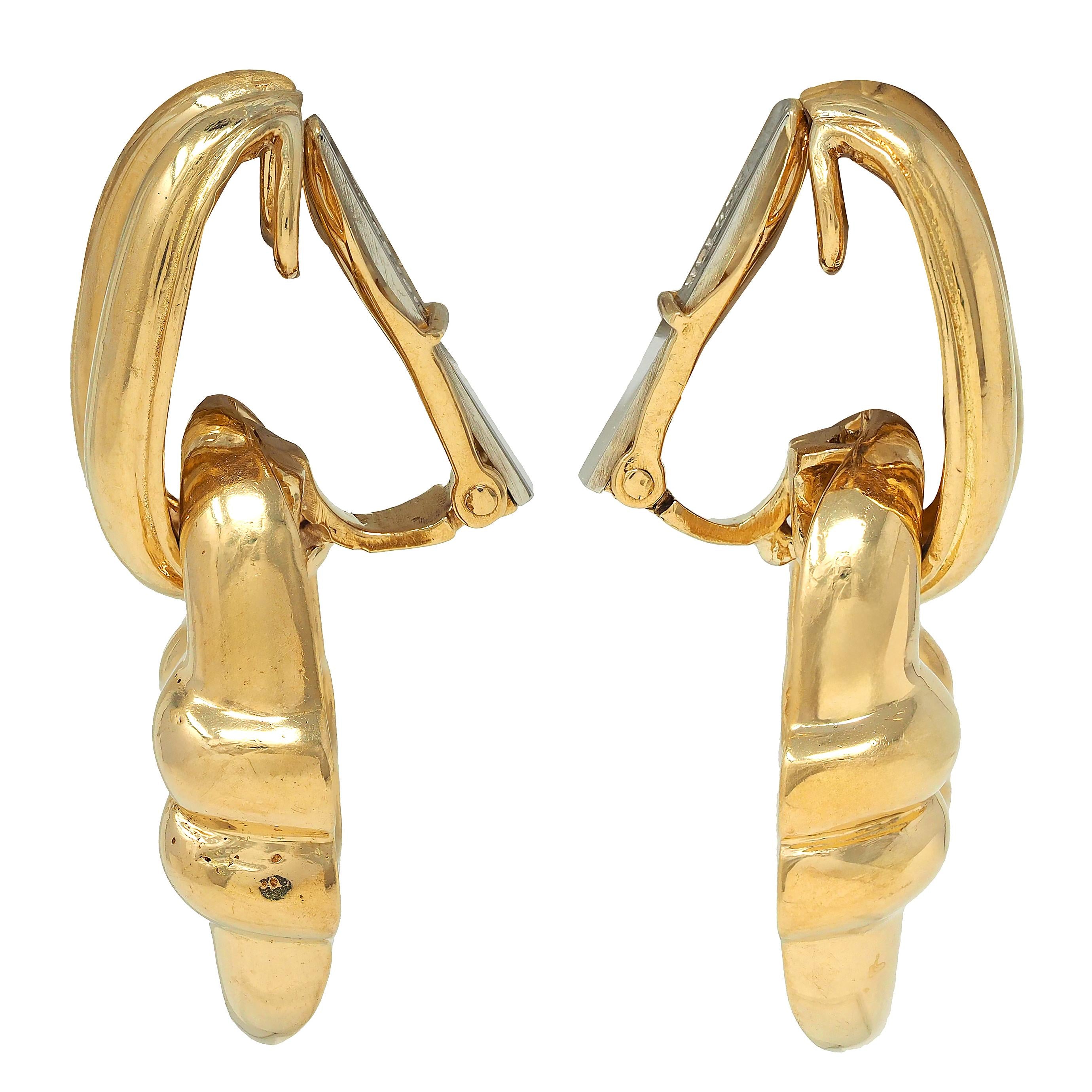 David Webb 1980's 18 Karat Yellow Gold Vintage Door Knocker Ear-Clip Earrings