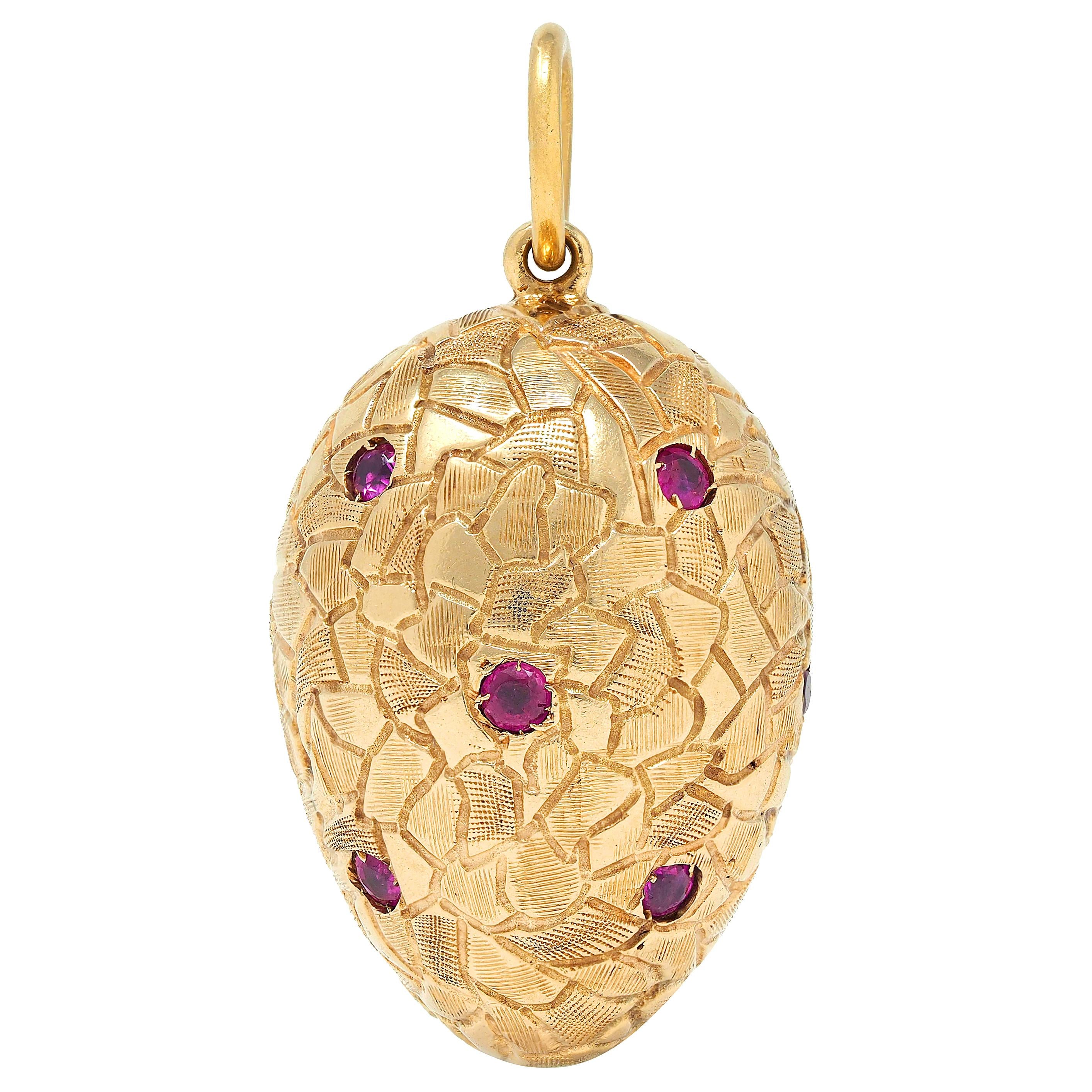 1960's Ruby 14 Karat Yellow Gold Crackled Vintage Egg Pendant