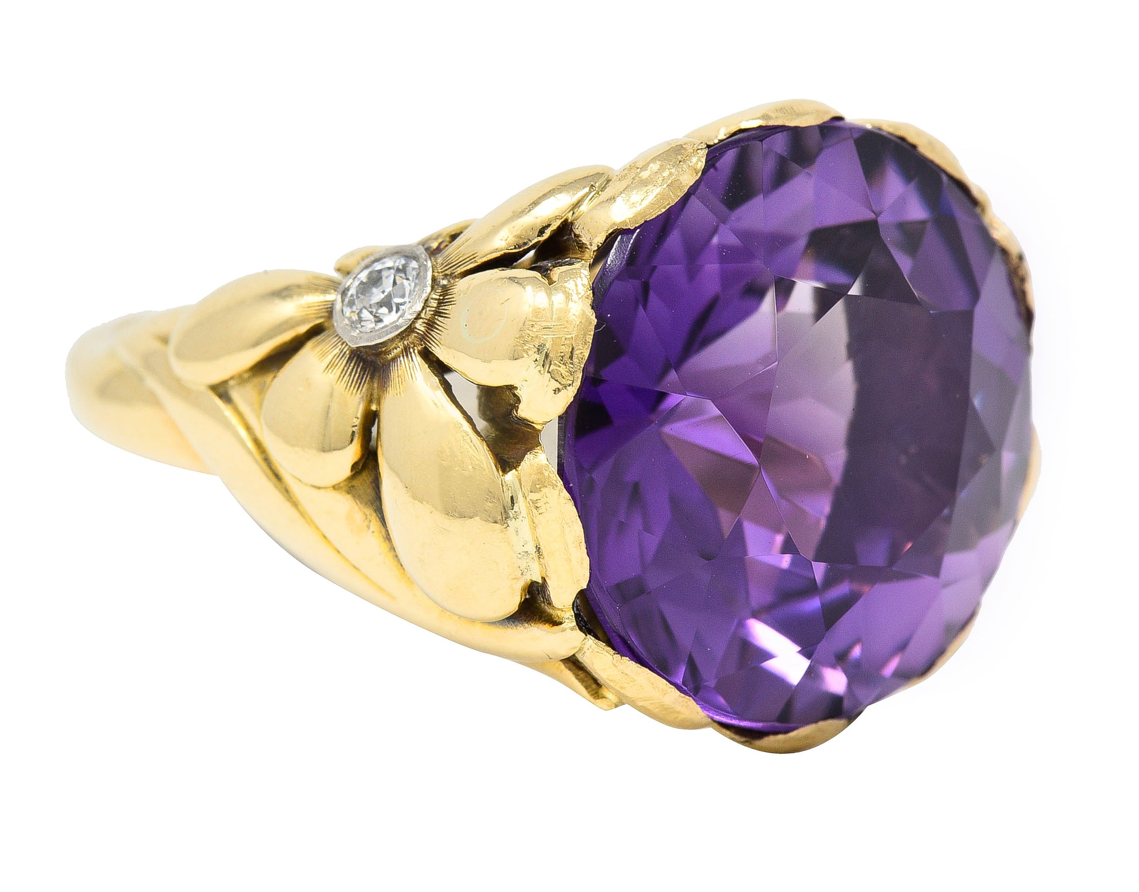 1940's Diamond Amethyst 14 Karat Two-Tone Gold Daisy Floral Retro Vintage Cocktail Ring Wilson's Estate Jewelry