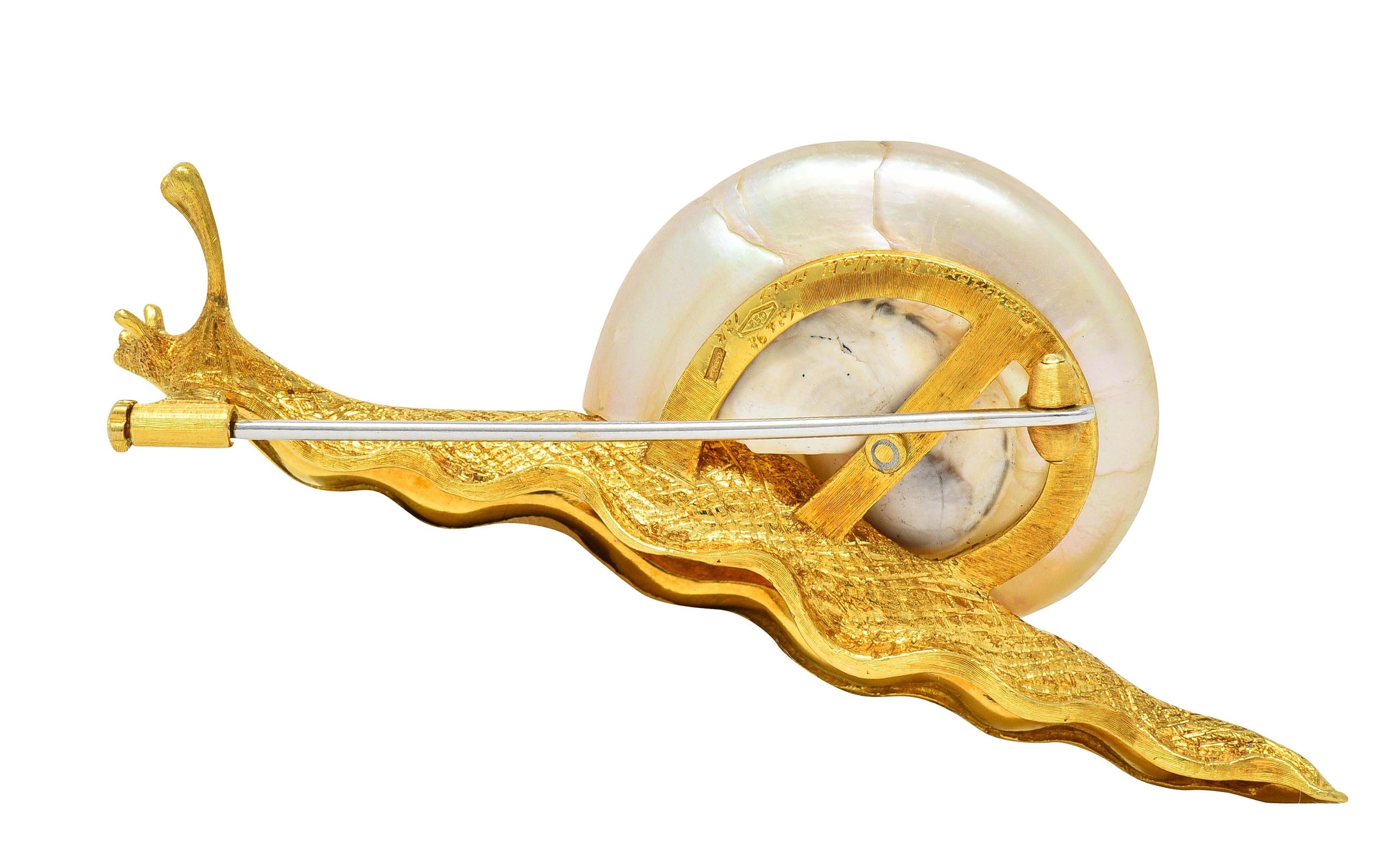 Buccellati 1960s Mother-Of-Pearl 18 Karat Gold Vintage Snail Brooch