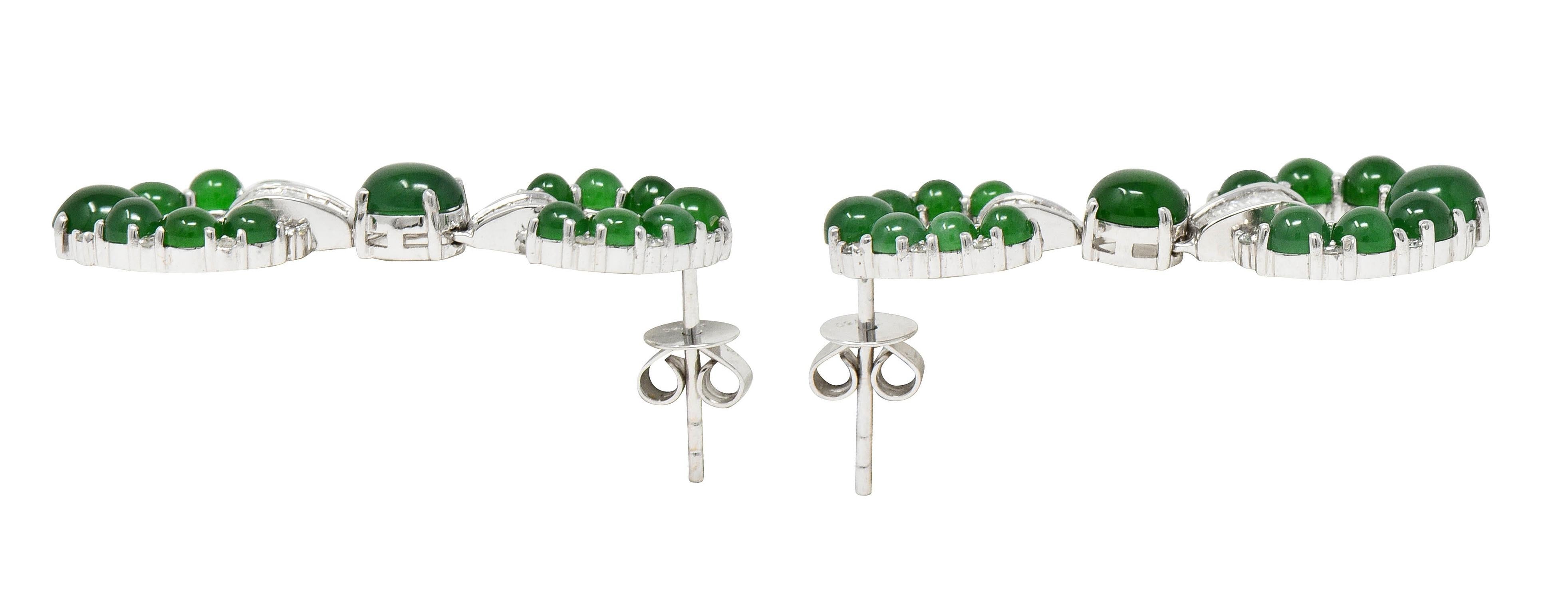 Contemporary Round Brilliant Cut Diamond Jade 18 Karat White Gold Drop Earrings