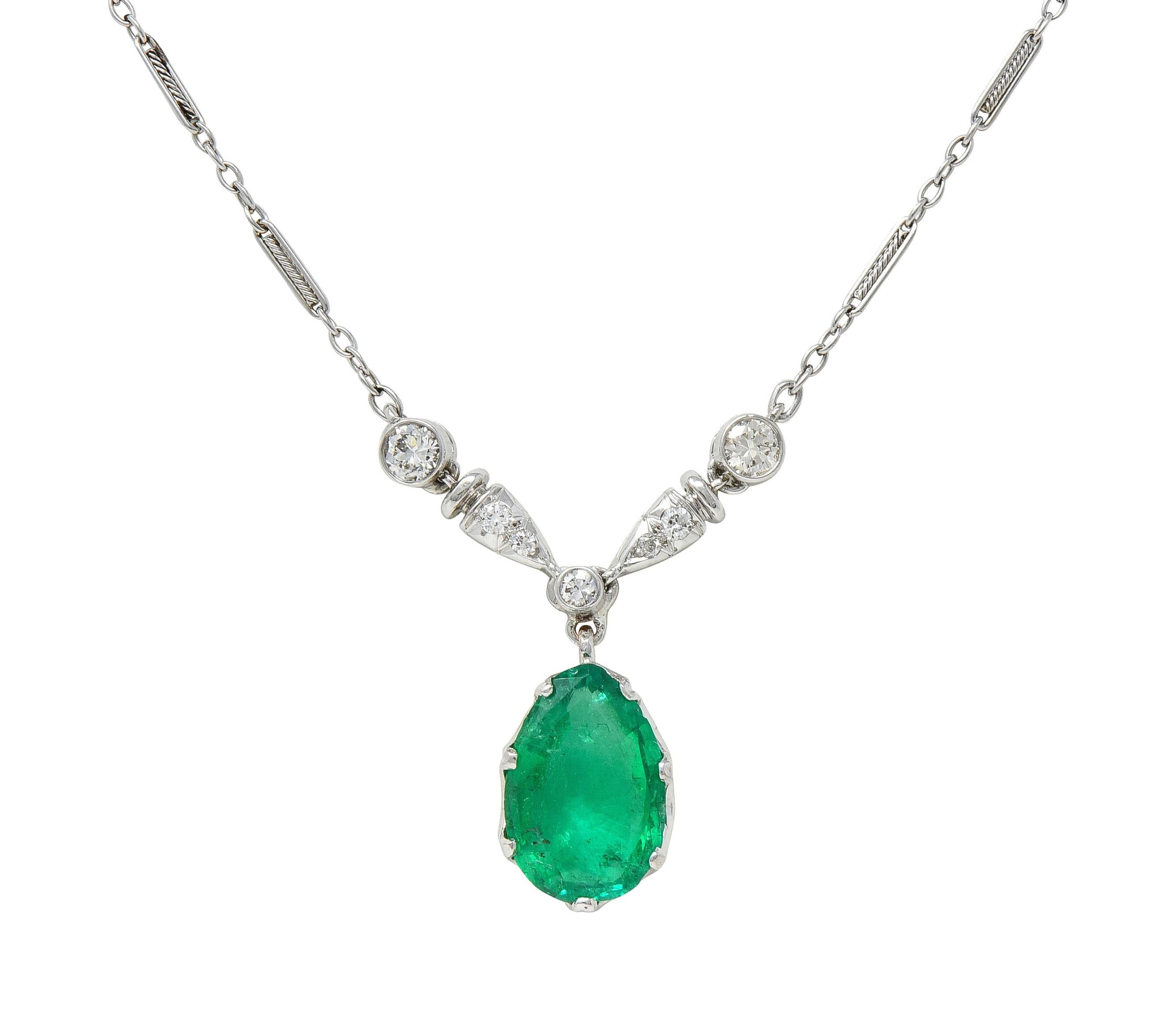 Art Deco Colombian Emerald Diamond Platinum 18 Karat Gold Vintage Drop Necklace