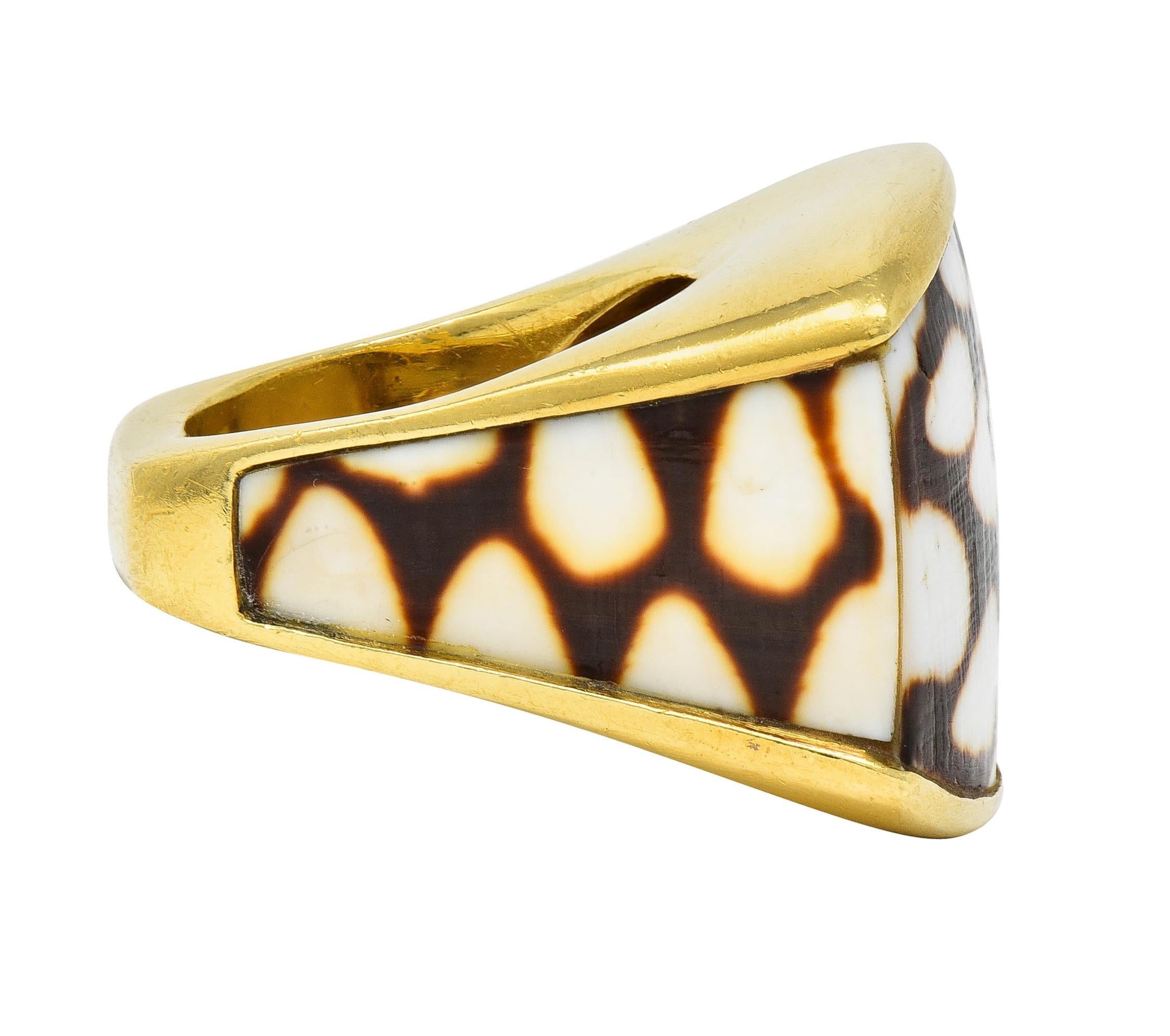 Modernist Marbled Cone Shell 18 Karat Yellow Gold Vintage Ring