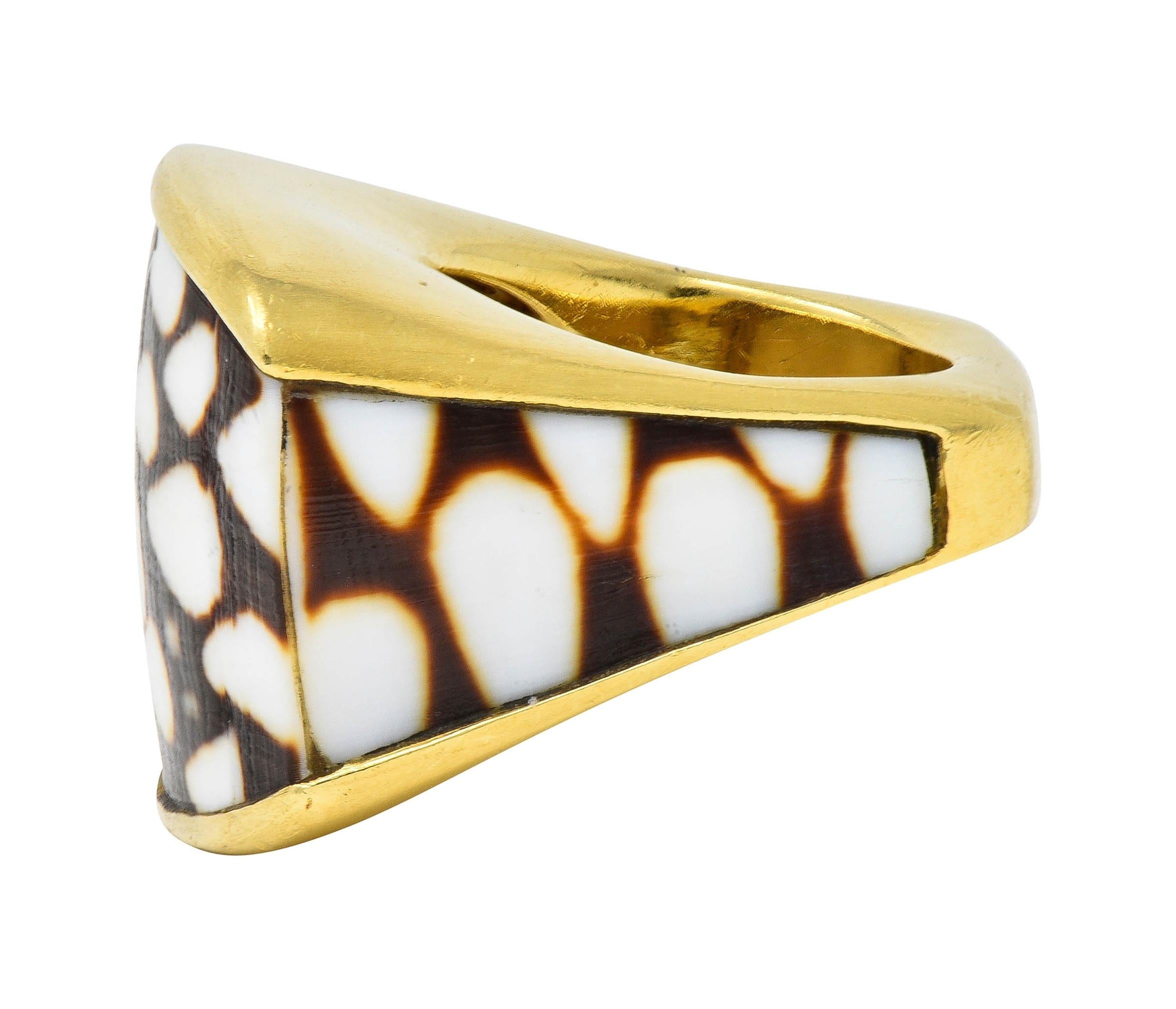 Modernist Marbled Cone Shell 18 Karat Yellow Gold Vintage Ring