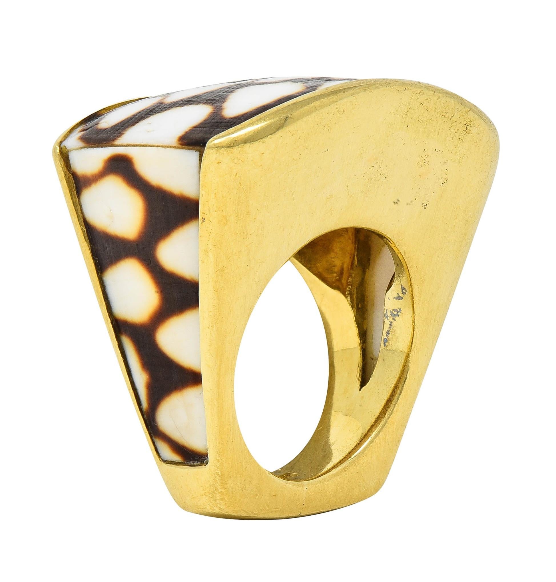 Modernist Marbled Cone Shell 18 Karat Yellow Gold Vintage Ring