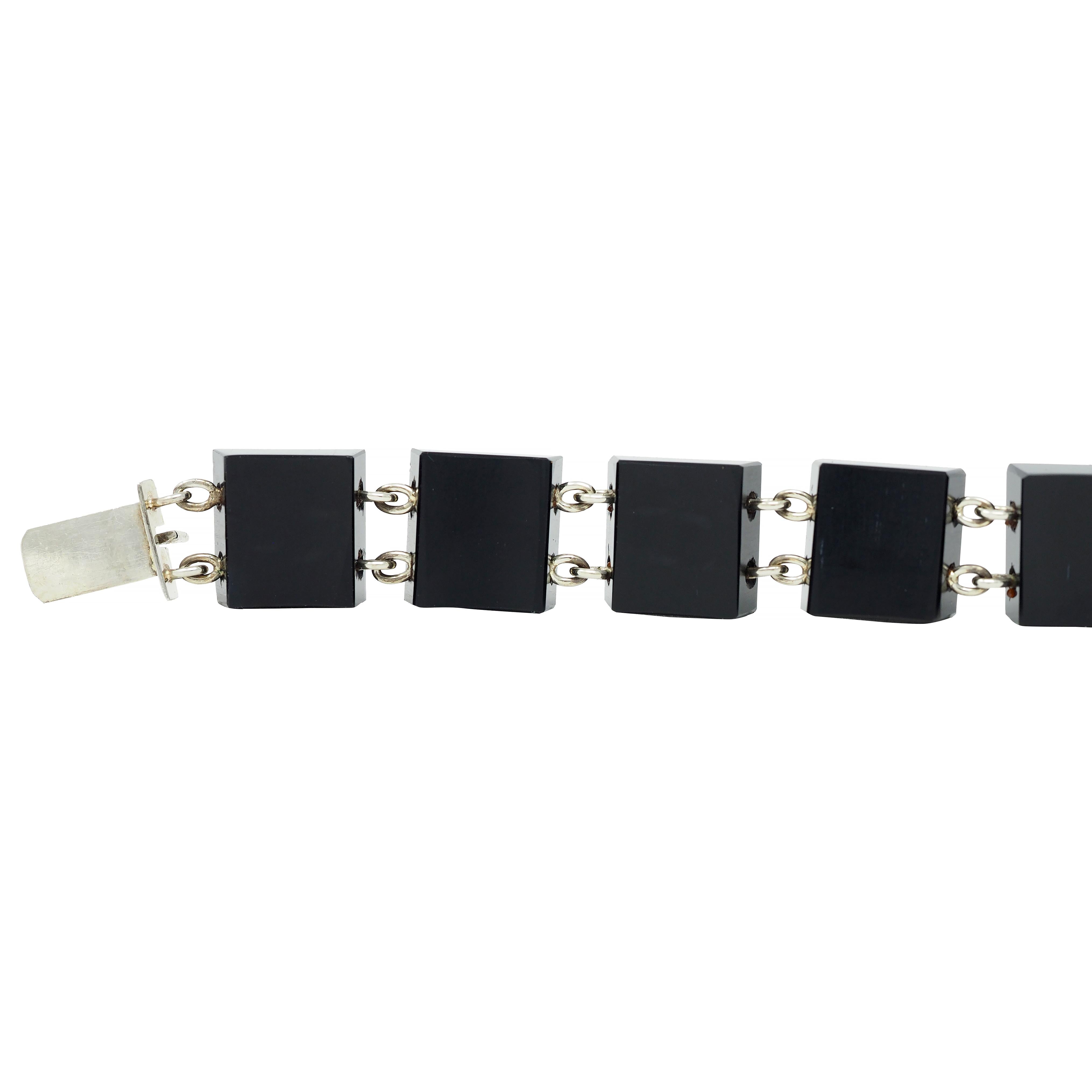 Early Art Deco Onyx 18 Karat White Gold Pyramid Link Antique Bracelet