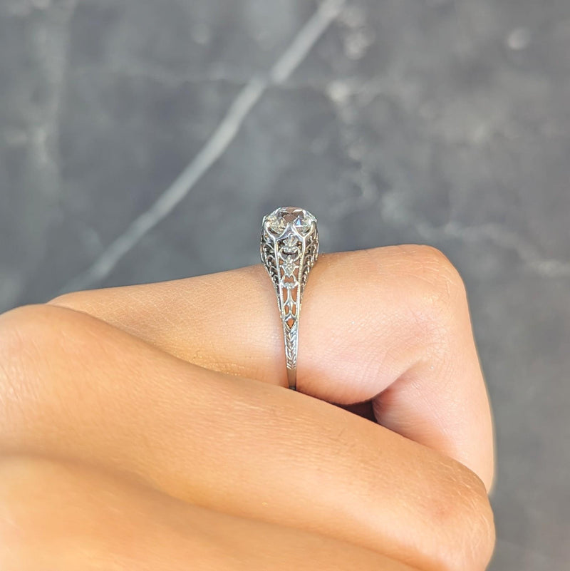 Art Deco 1.10 Carat Diamond 18 Karat White Gold Antique Engagement Ring