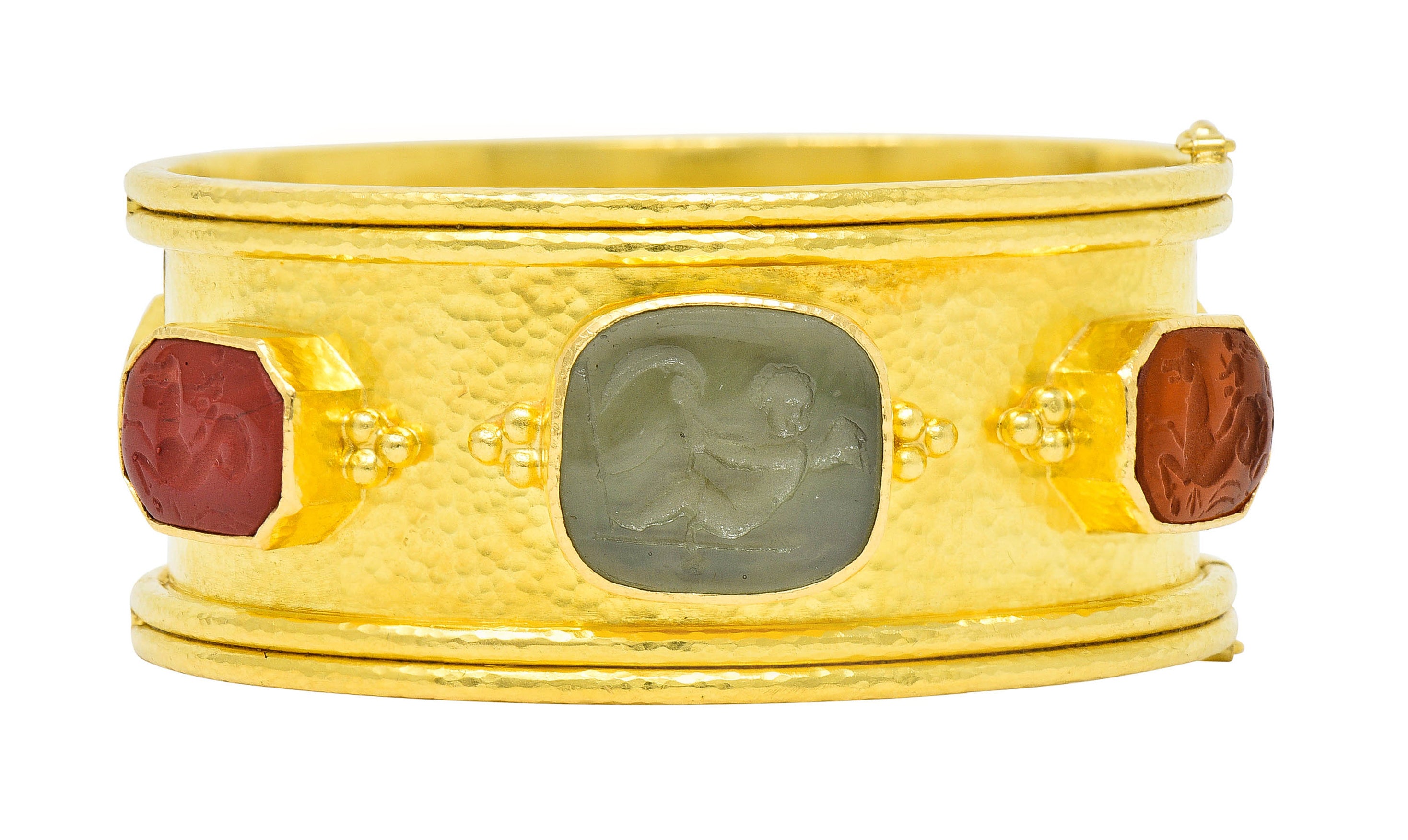 Elizabeth Locke Intaglio 19 Karat Hammered Gold Bangle Braceletbracelet - Wilson's Estate Jewelry