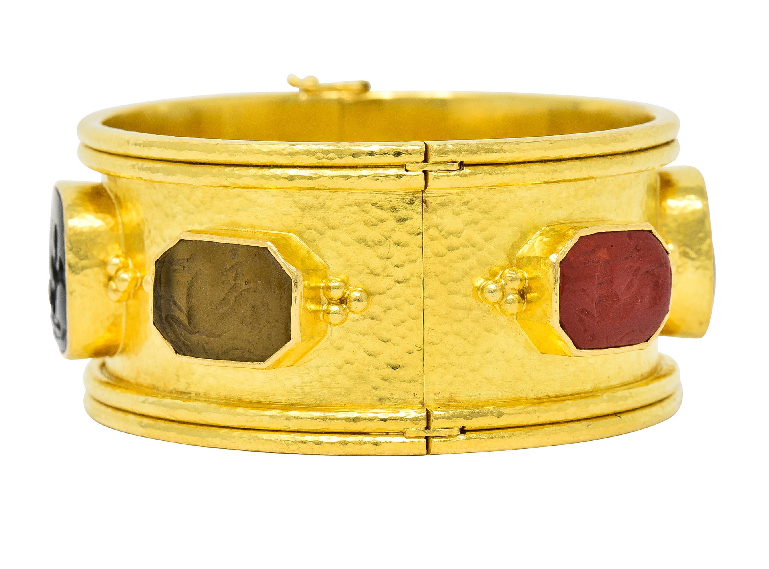 Elizabeth Locke Intaglio 19 Karat Hammered Gold Bangle Braceletbracelet - Wilson's Estate Jewelry