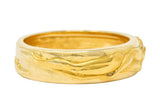 Carrera Y Carrera 18 Karat Gold 6.5 MM Promesa Unisex Band Ring Circa 2014 - Wilson's Estate Jewelry