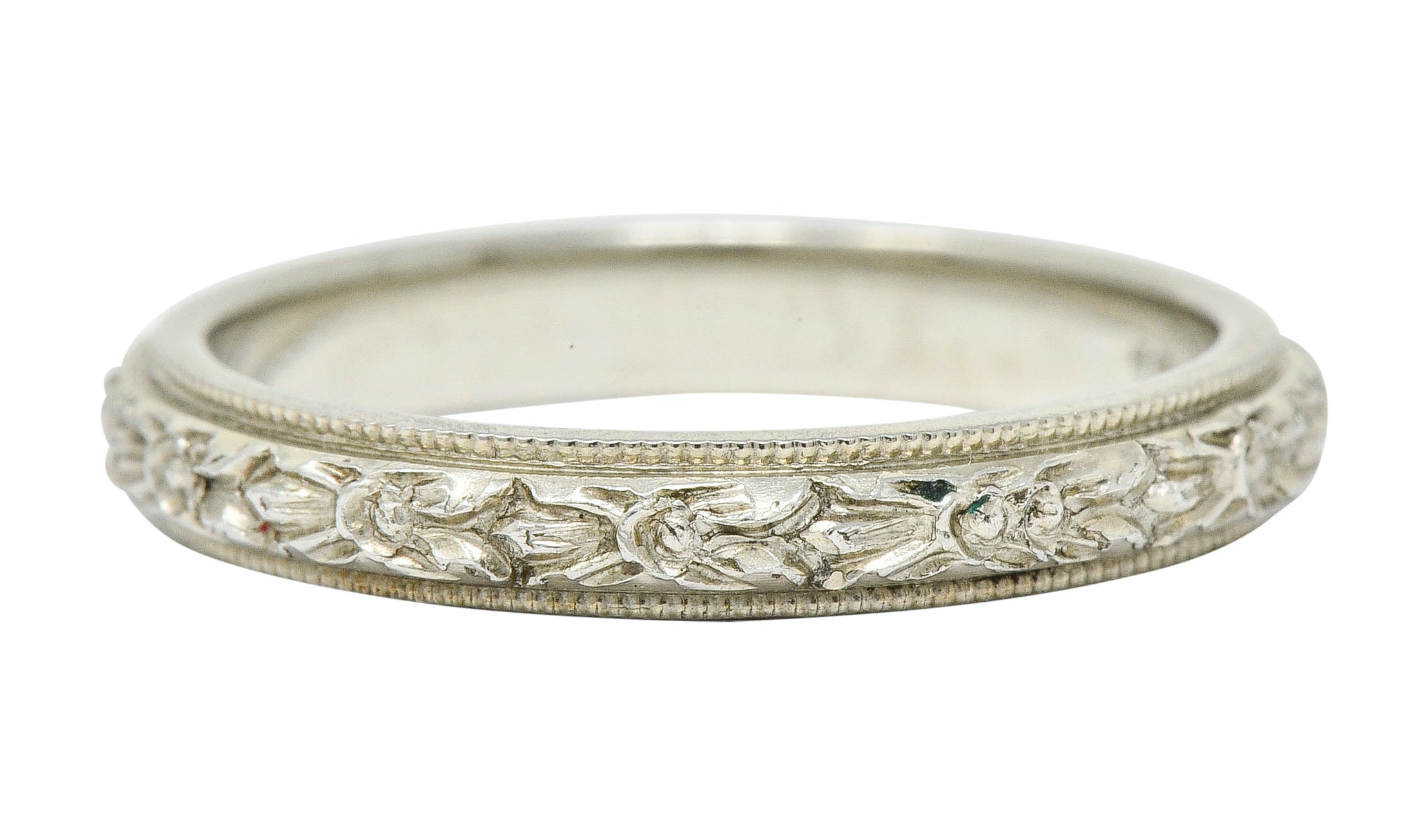 Art Deco 18 Karat White Gold Floral Band Ring - Wilson's Estate Jewelry