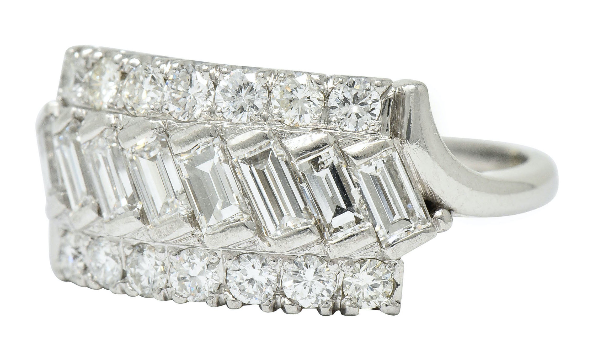 Retro 1.25 CTW Diamond Platinum Fishtail Band RingRing - Wilson's Estate Jewelry