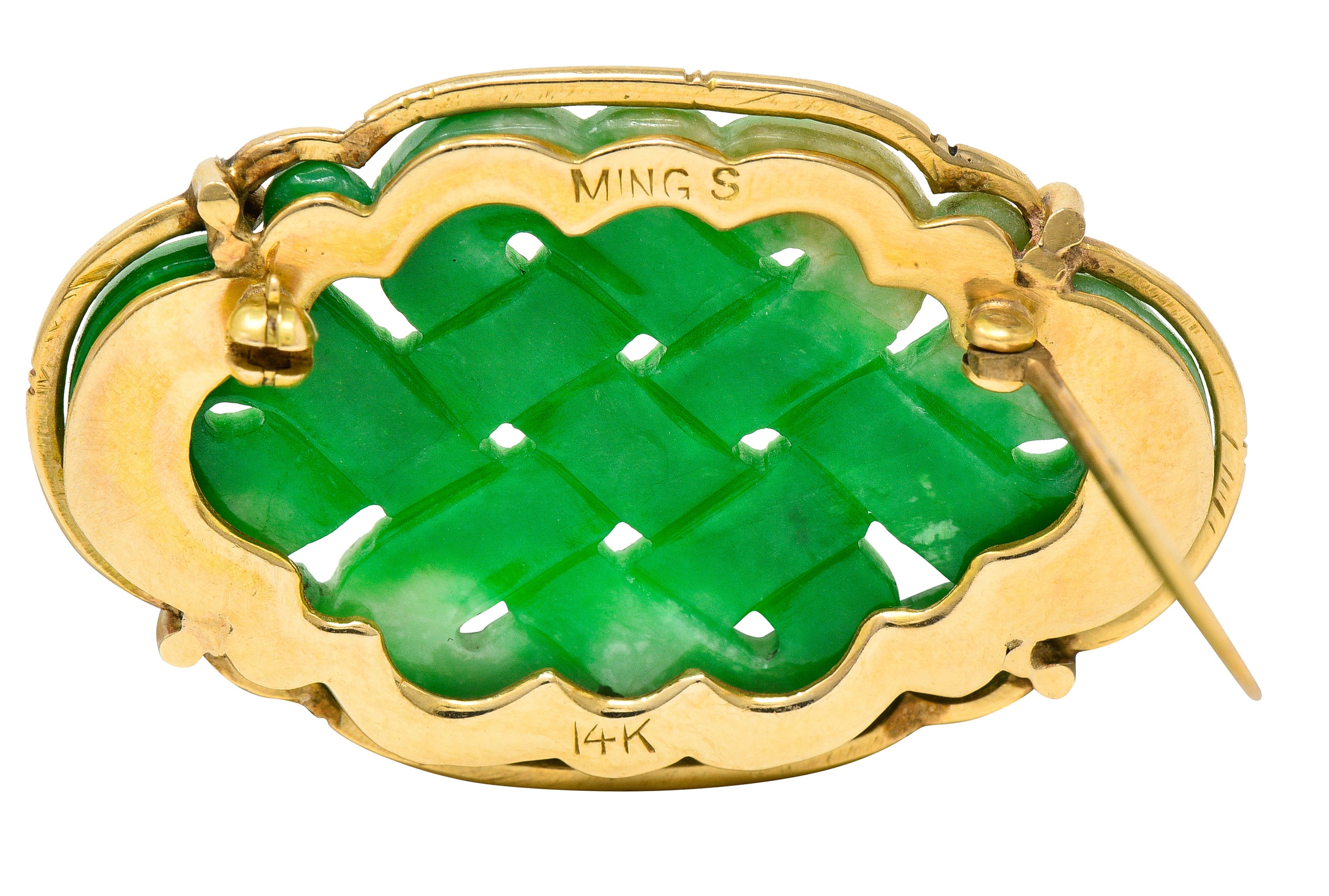 Ming's Retro Jade 14 Karat Yellow Gold Carved Lattice Brooch Wilson's Estate Jewelry