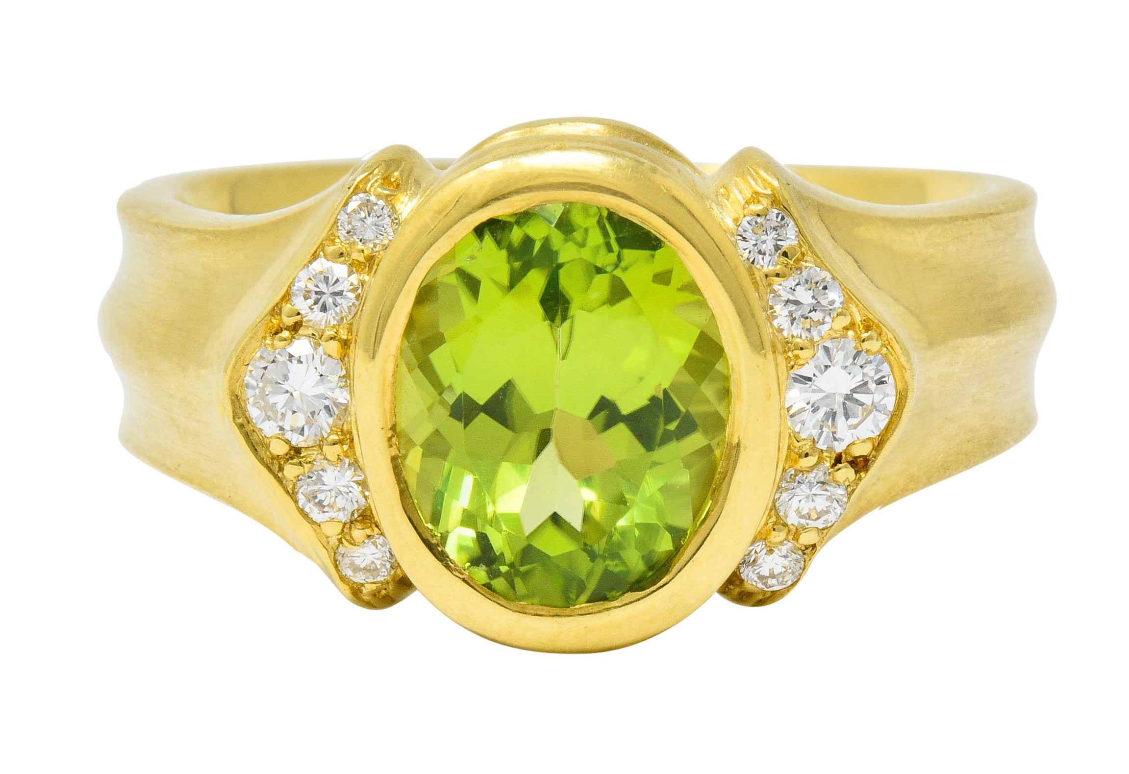 Contemporary Peridot Diamond 18 Karat Gold Gemstone RingRing - Wilson's Estate Jewelry