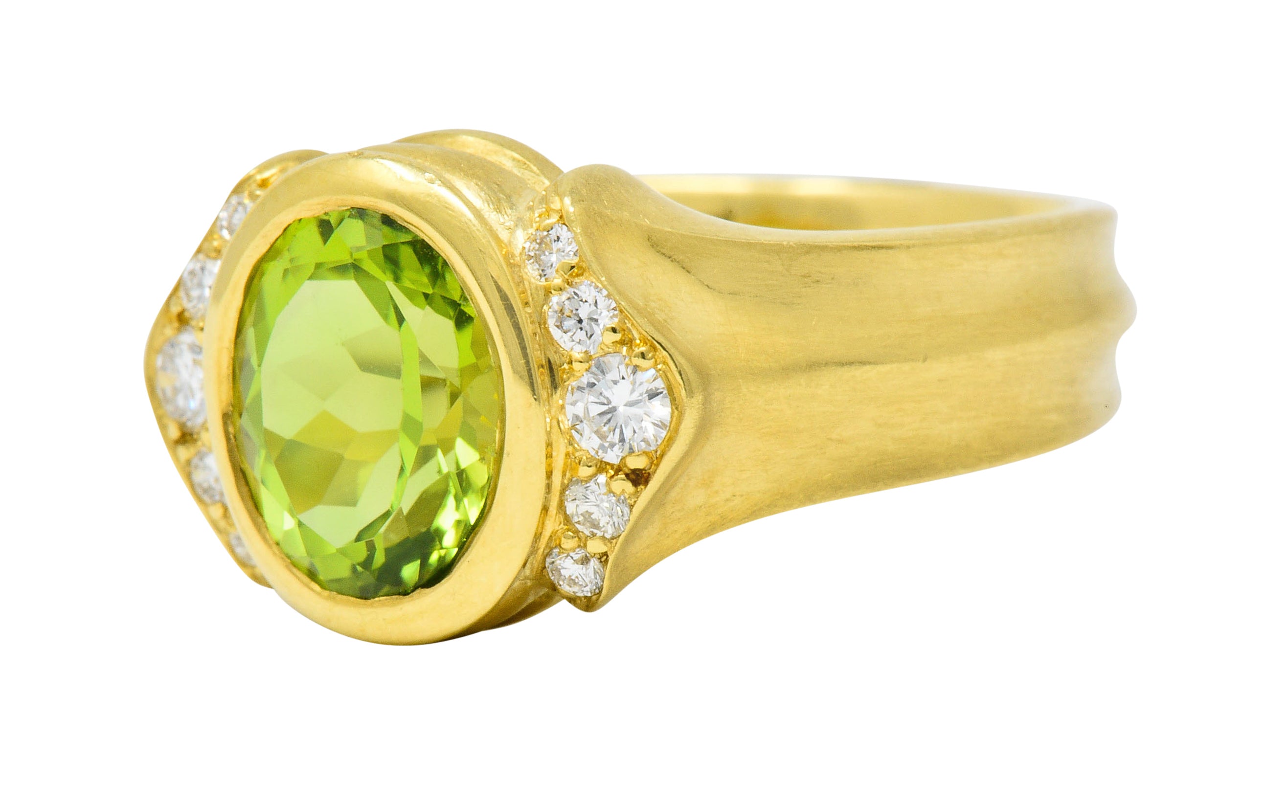 Contemporary Peridot Diamond 18 Karat Gold Gemstone RingRing - Wilson's Estate Jewelry