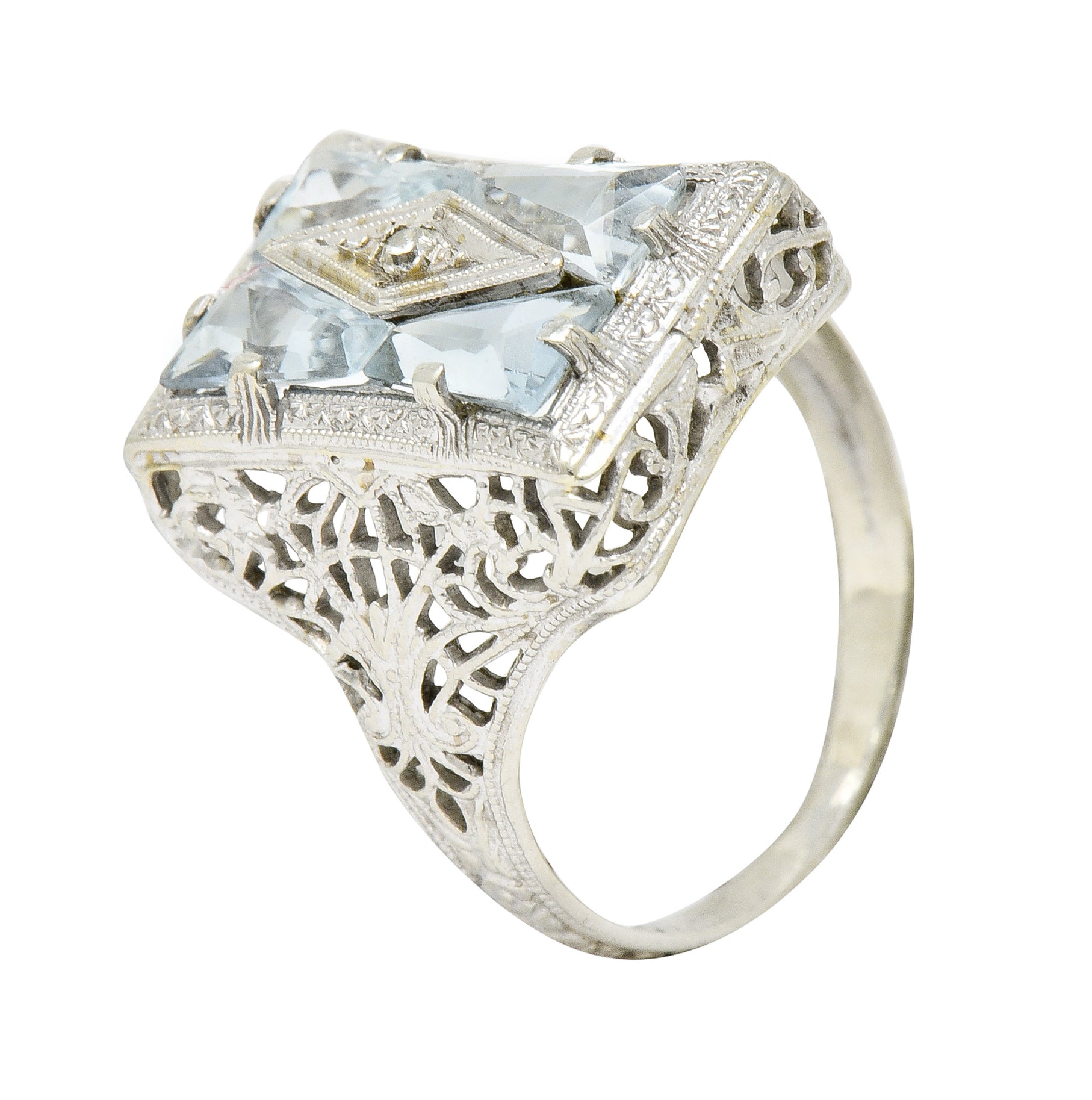 Art Deco Aquamarine Diamond 14 Karat White Gold Floral Dinner Ring - Wilson's Estate Jewelry