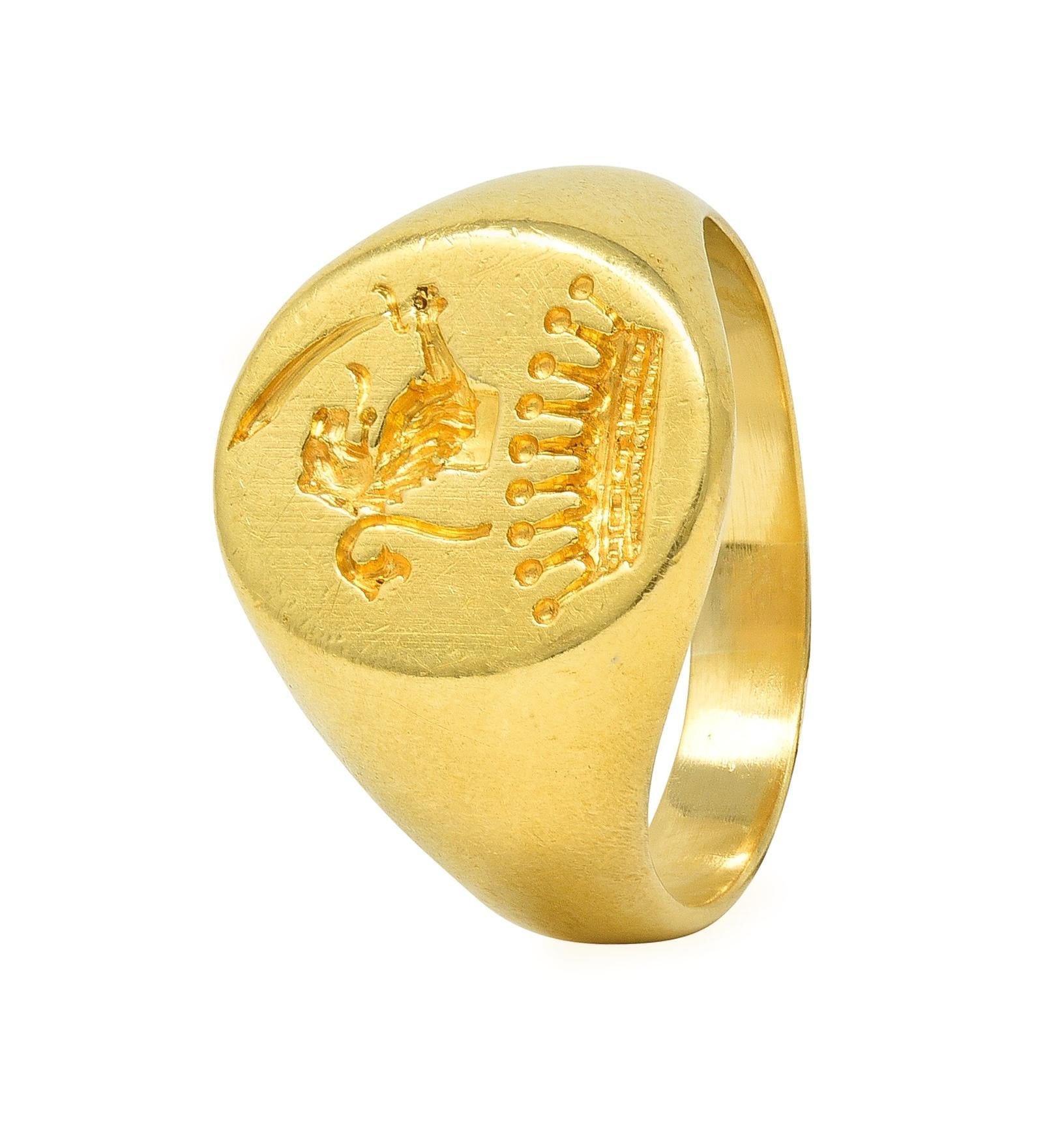 Victorian 18 Karat Yellow Gold Heraldic Lion Intaglio Antique Unisex Signet Ring