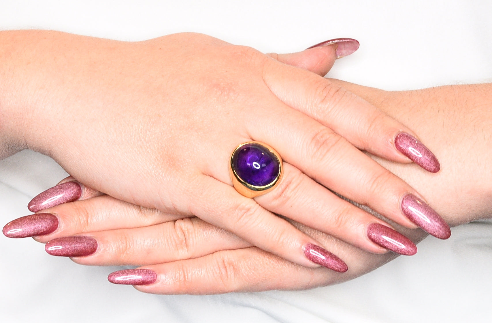 1970's Vintage Amethyst Cabochon 18 Karat Gold Unisex RingRing - Wilson's Estate Jewelry