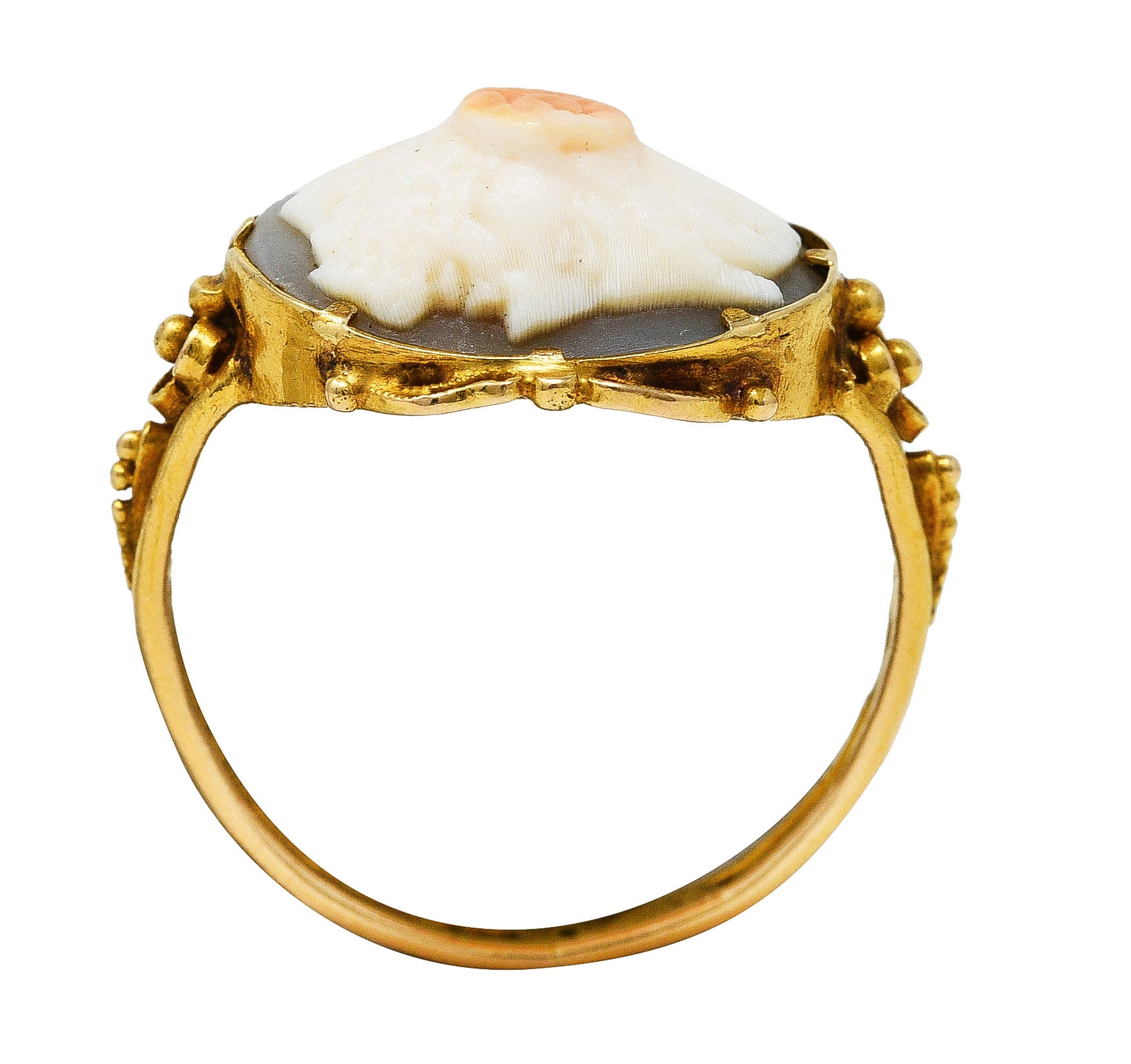 Neoclassical Victorian Carved Hardstone 18 Karat Yellow Gold Antique Iliad Cameo Ring Wilson's Estate Jewelry