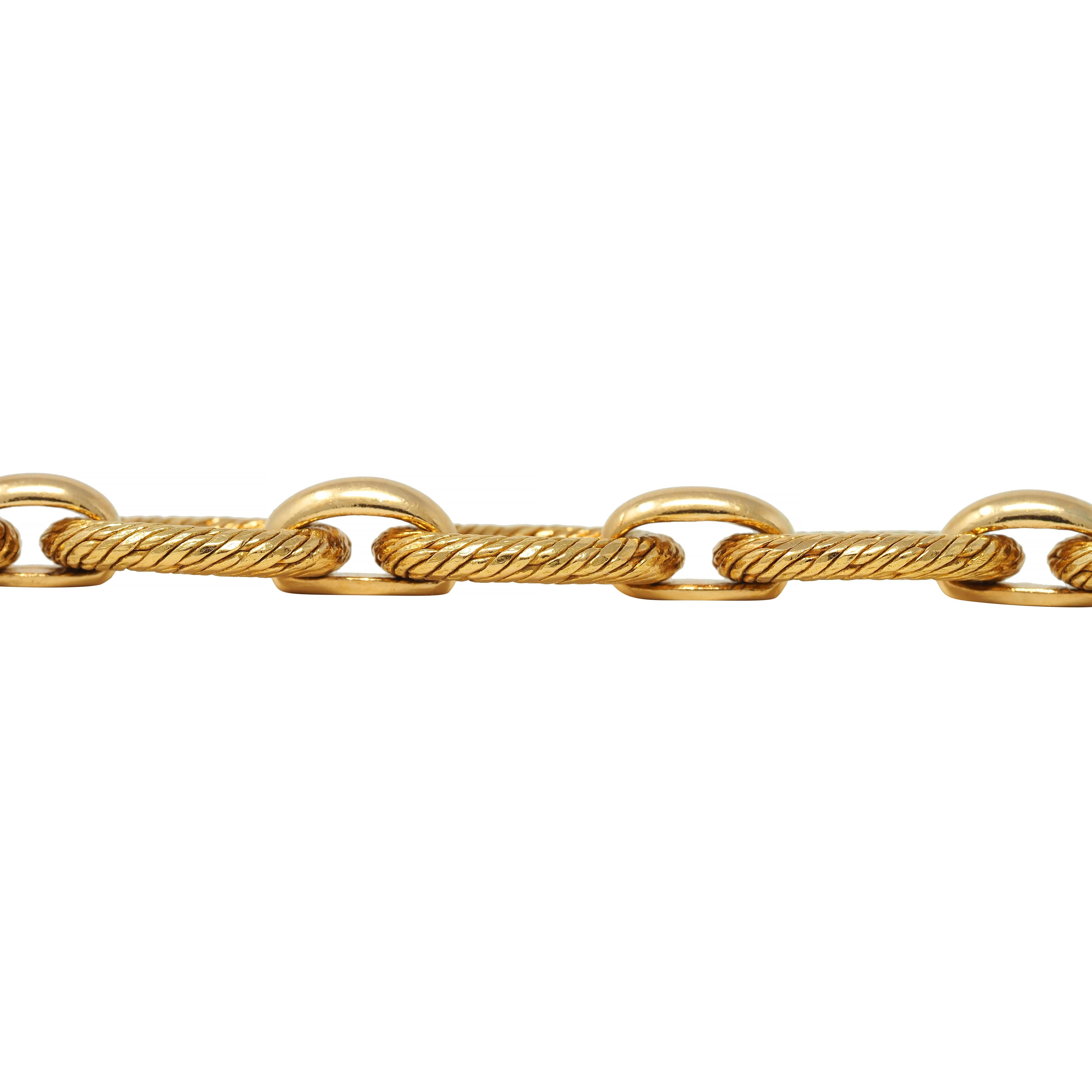 Tiffany French 1960s 18 Karat Yellow Gold Textured Vintage Oval Link Bracelet