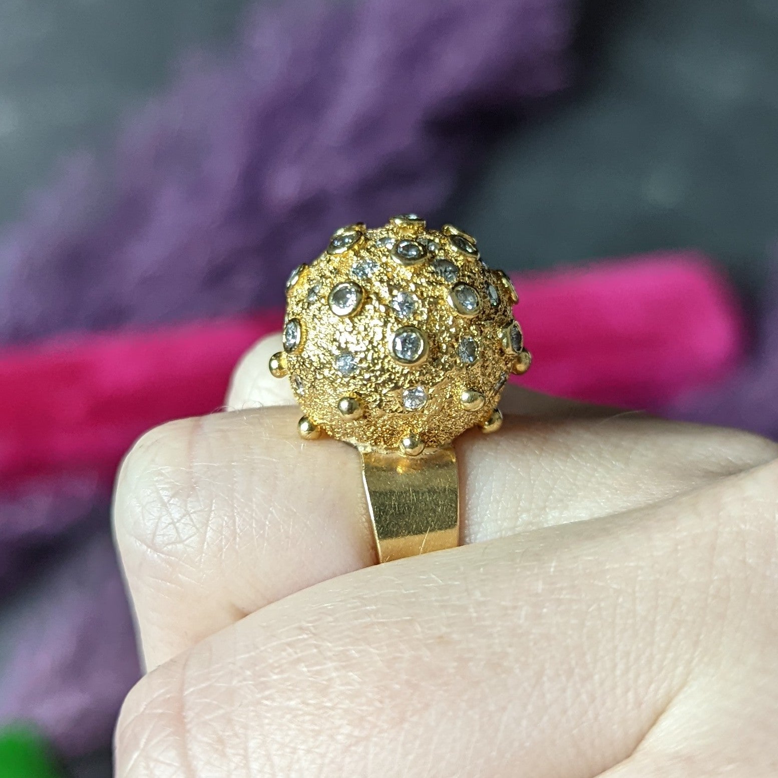 1960's Vintage 1.25 CTW Diamond 18 Karat Yellow Gold Sputnik Bauble Ring Wilson's Estate Jewelry