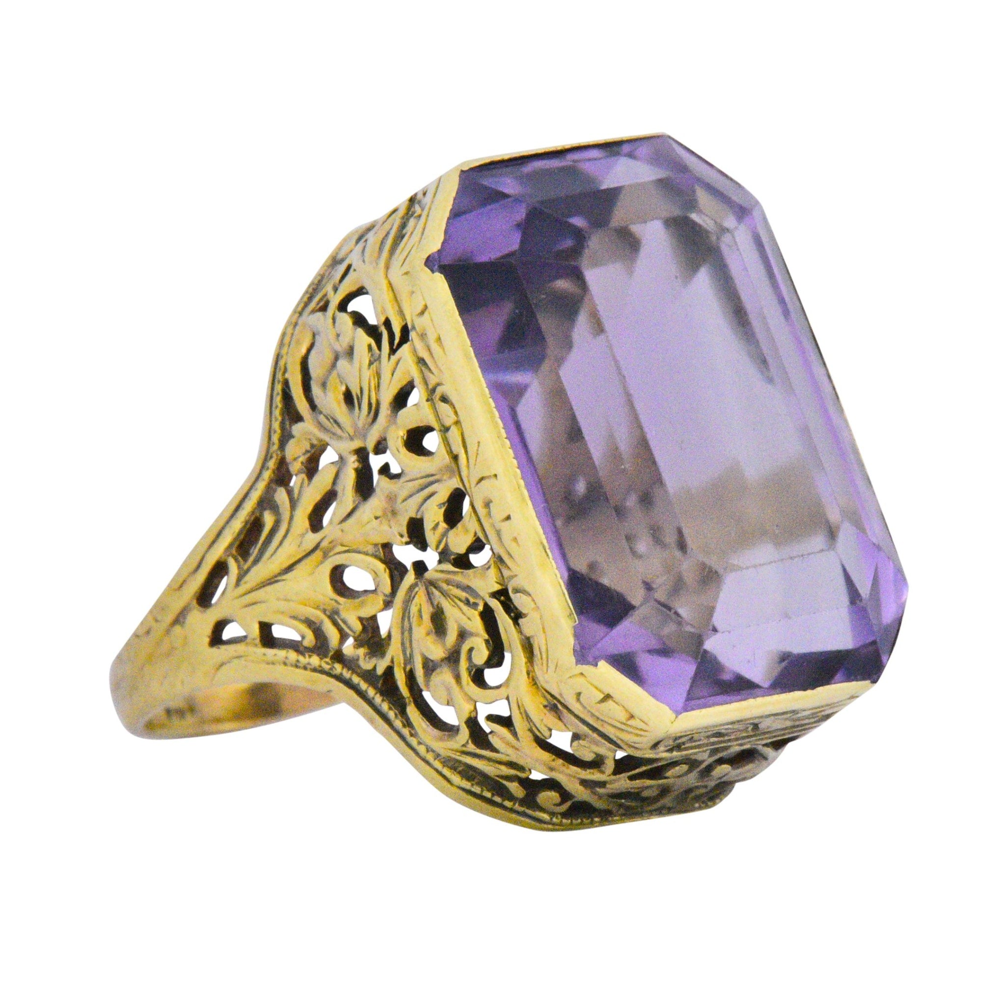 Art Nouveau 14.00 Carat Amethyst And 18 Karat Gold Cocktail Ring Wilson's Estate Jewelry