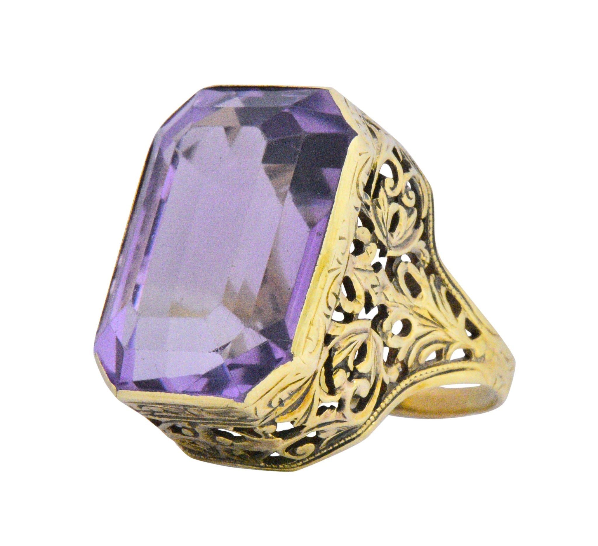 Art Nouveau 14.00 Carat Amethyst And 18 Karat Gold Cocktail Ring Wilson's Estate Jewelry