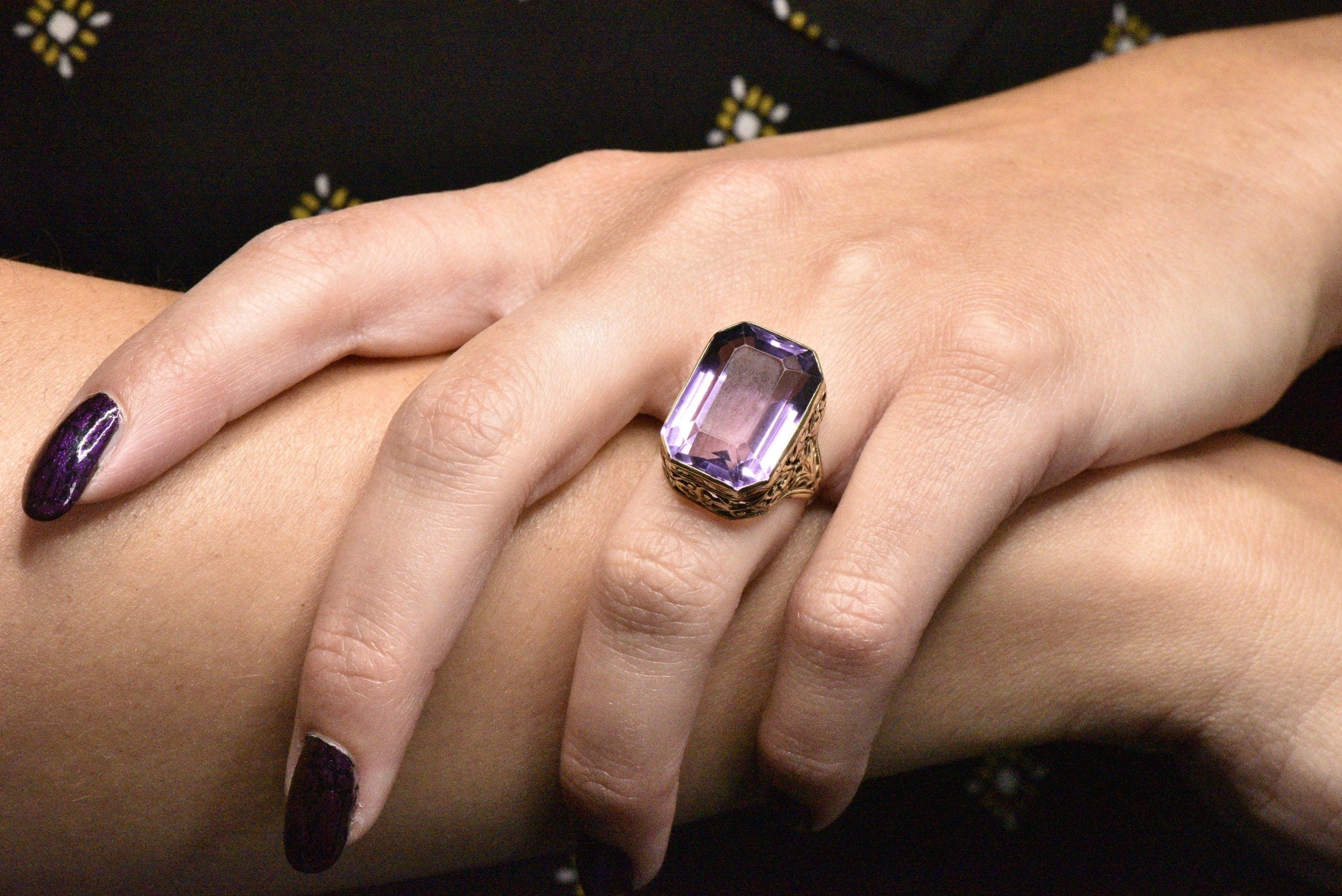 Art Nouveau 14.00 Carat Amethyst And 18 Karat Gold Cocktail Ring Wilson's Estate Jewelry