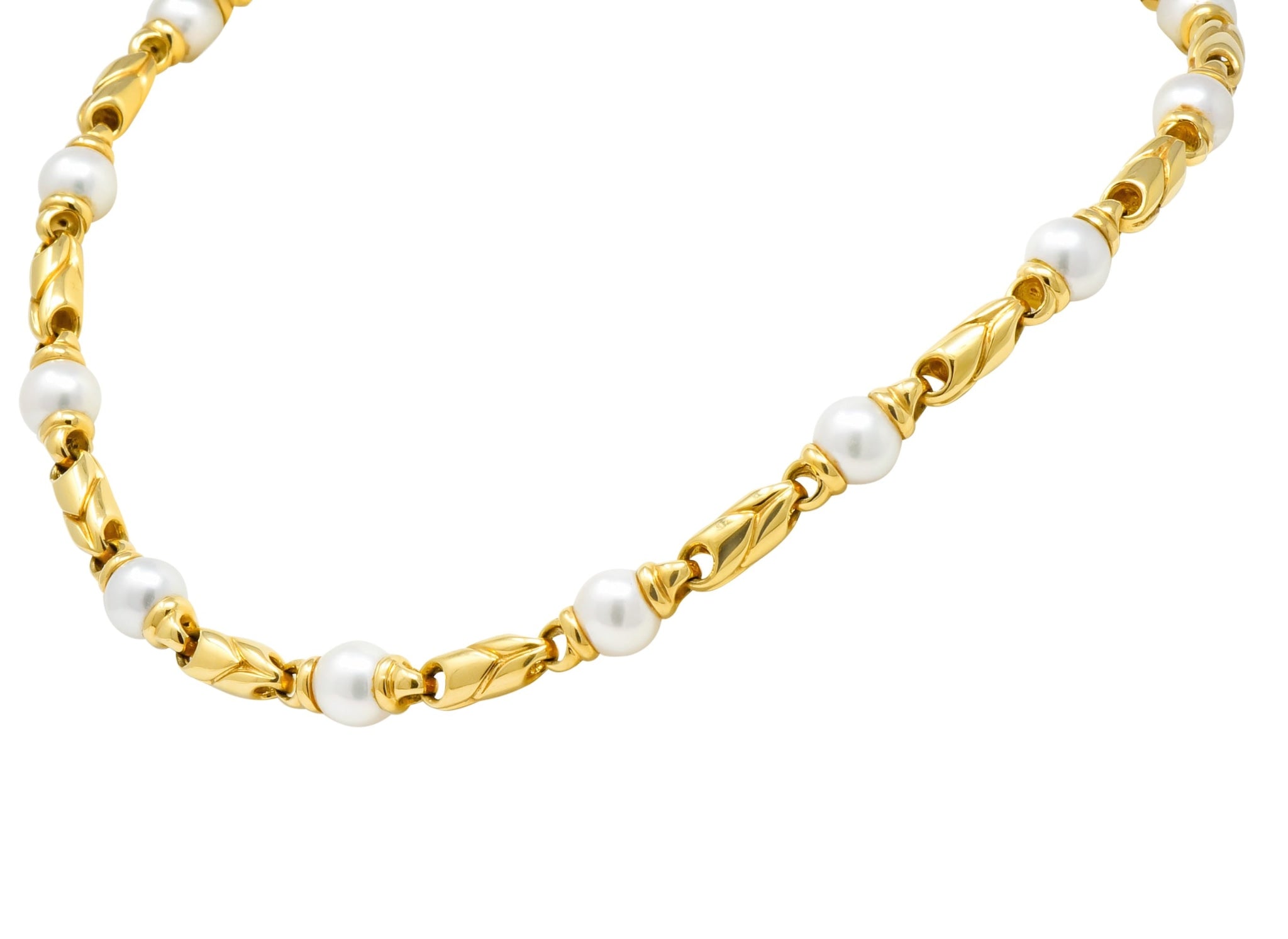 Bulgari 1980 Cultured Pearl 18 Karat Yellow Gold Link Necklace - Wilson's Estate Jewelry