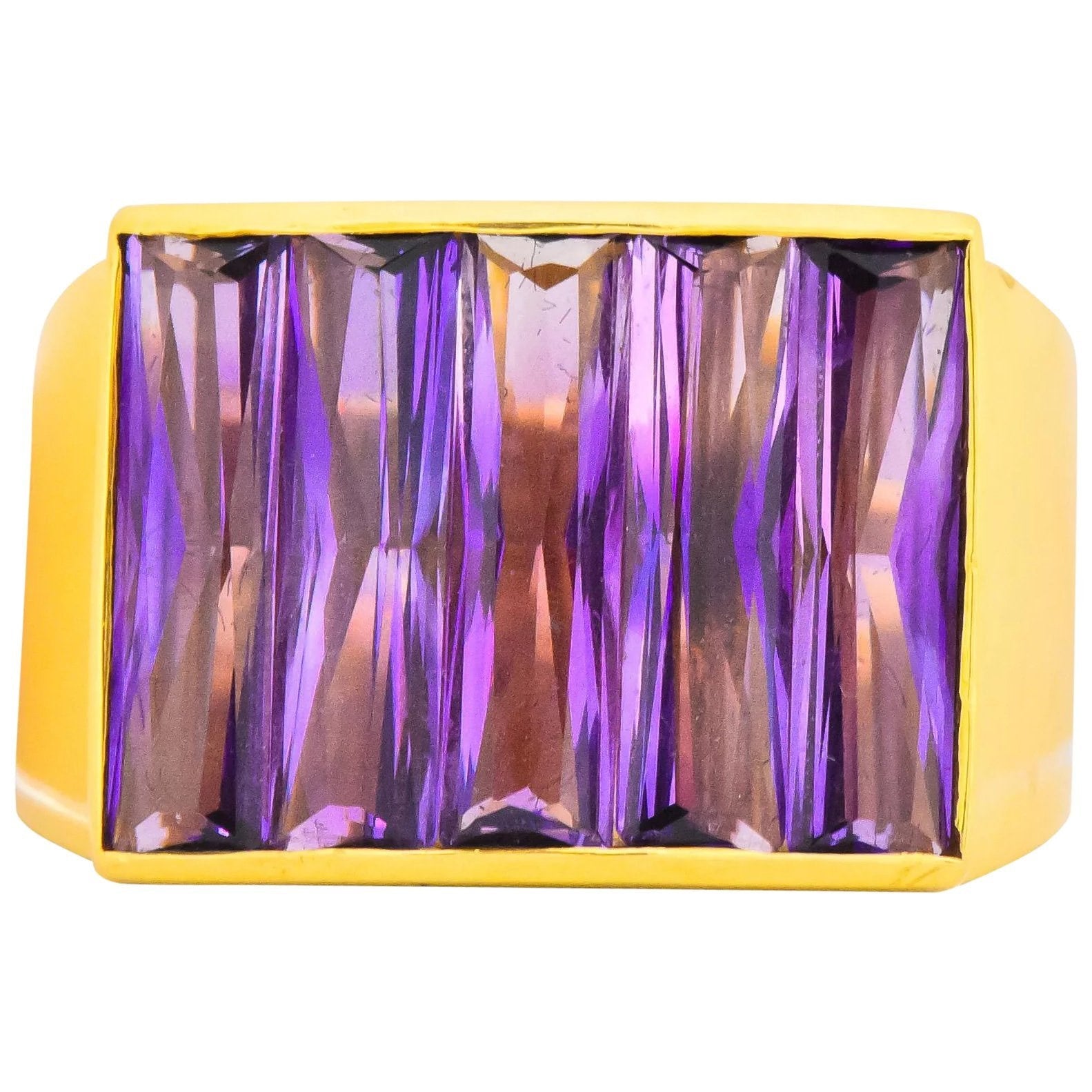 H. Stern Modernist 5.00 CTW 18 Karat Yellow Gold Amethyst Ring Wilson's Estate Jewelry