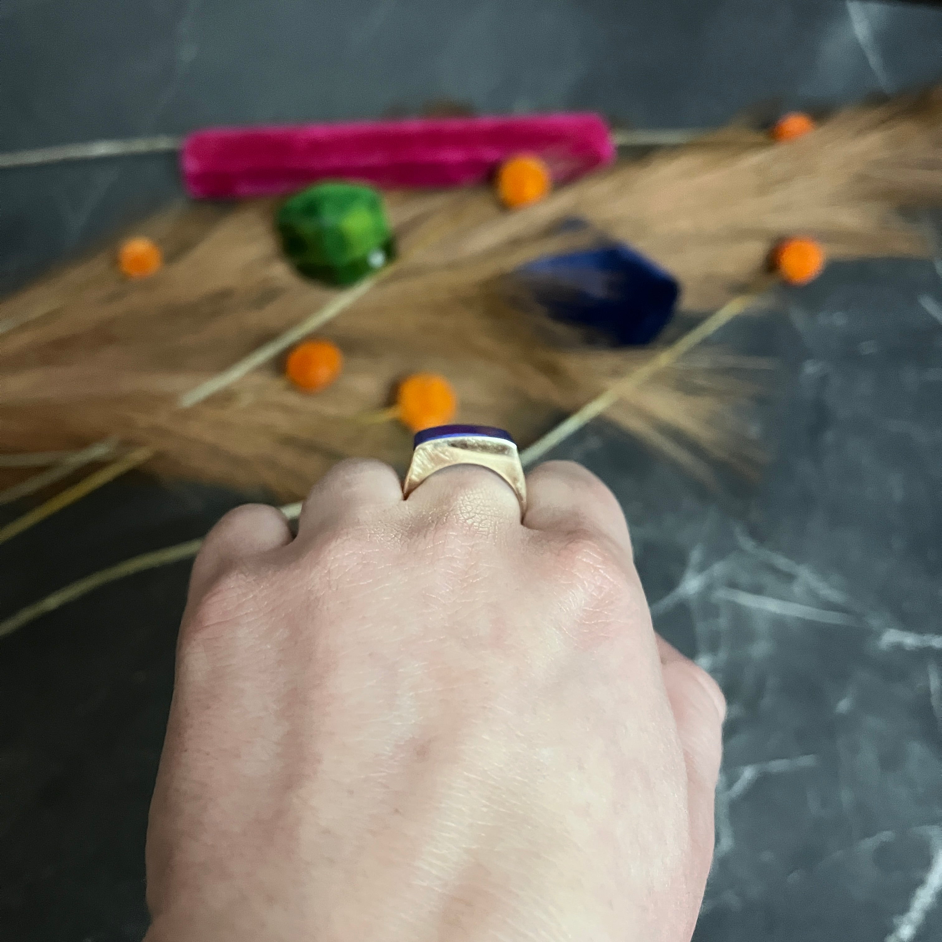 Retro Lapis Lazuli 14 Karat Yellow Gold Unisex Signet Ring Wilson's Estate Jewelry