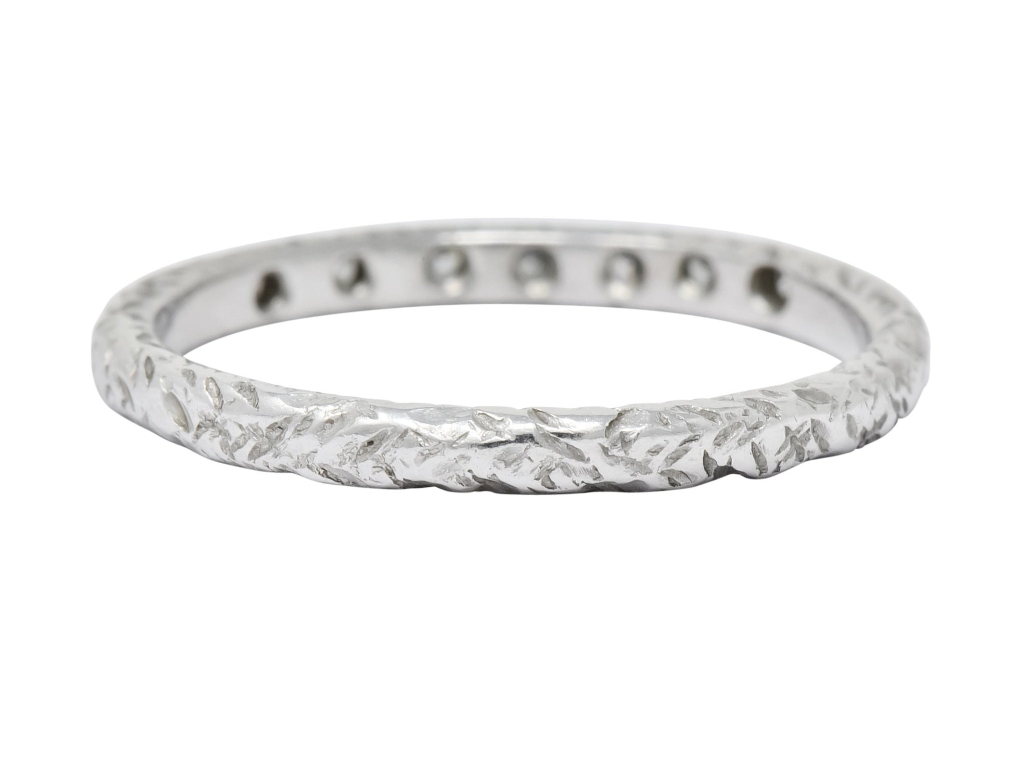 Lovely Retro 1940's Diamond Platinum Engraved Foliate Band Ring - Wilson's Estate Jewelry